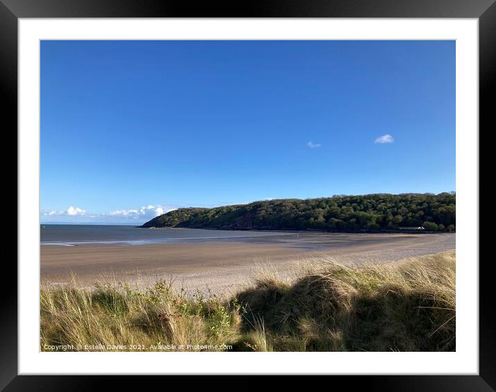 Oxwich Bay, Gower Peninsula. Framed Mounted Print by Estelle Davies