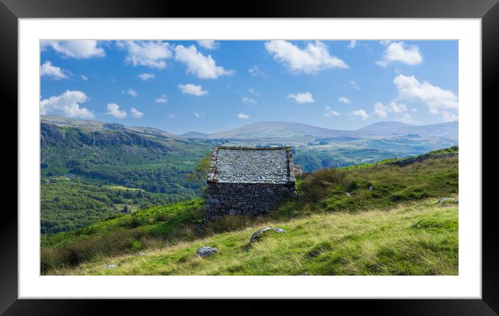 Diddy Dwelling Framed Mounted Print by Alan Dunnett