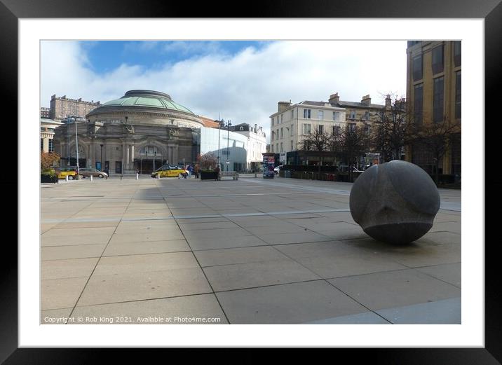 distant look to Usher hall   Framed Mounted Print by Rob King