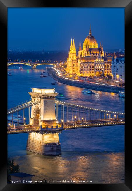 Budapest, Chain bridge over Danube river at night Framed Print by Delphimages Art