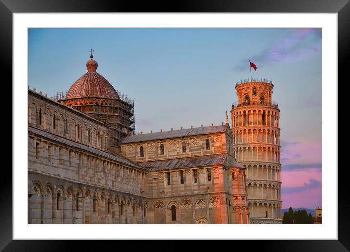 Scenic view of leaning tower of Pisa and Pisa cathedral, Italy Framed Mounted Print by Elijah Lovkoff