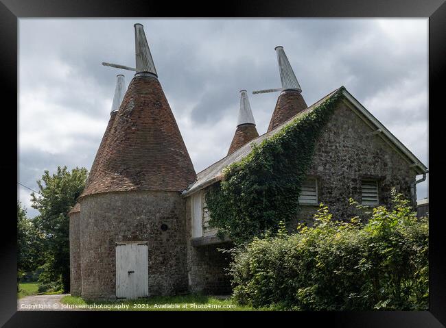 Traditional converted Oast Houses near Ightham Mote, Ivy Hatch,  Framed Print by johnseanphotography 