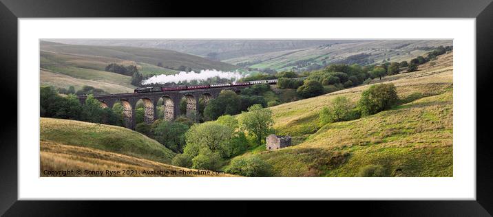 The Dalesman train yorkshire dent viaduct Framed Mounted Print by Sonny Ryse