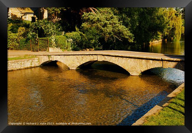 Bridge, River Windrush, Bourton-on-the-Water, Gloucestershire Framed Print by Richard J. Kyte