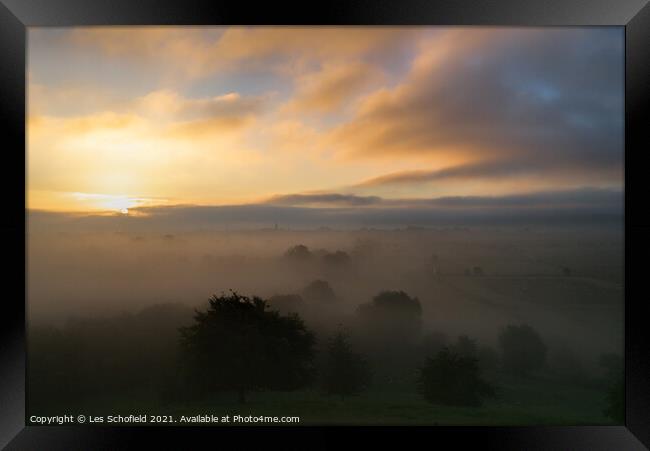 Misty Sunrise on The Somerset Levels  Framed Print by Les Schofield
