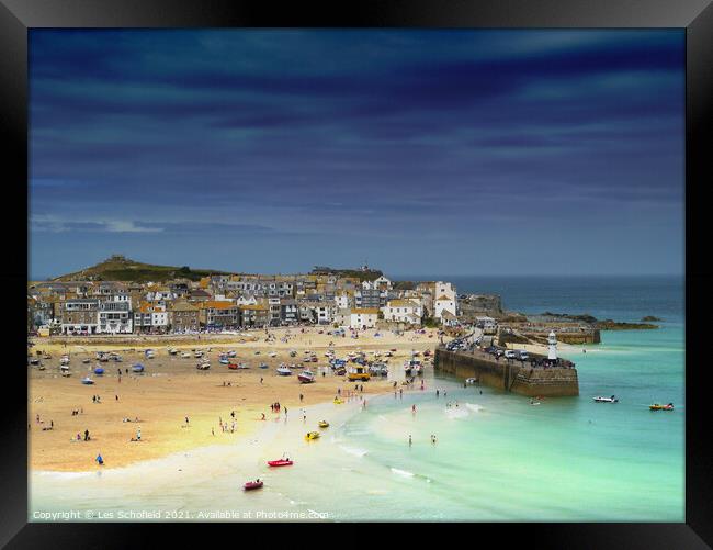 St Ives  Cornwall Framed Print by Les Schofield