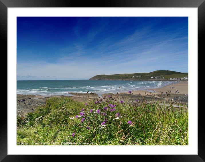 Majestic Waves at Croyde Beach Framed Mounted Print by Les Schofield