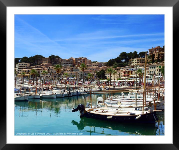 Post Soller Majorca  Framed Mounted Print by Les Schofield