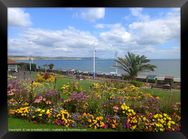 Greenhill Gardens Weymouth Framed Print by Les Schofield