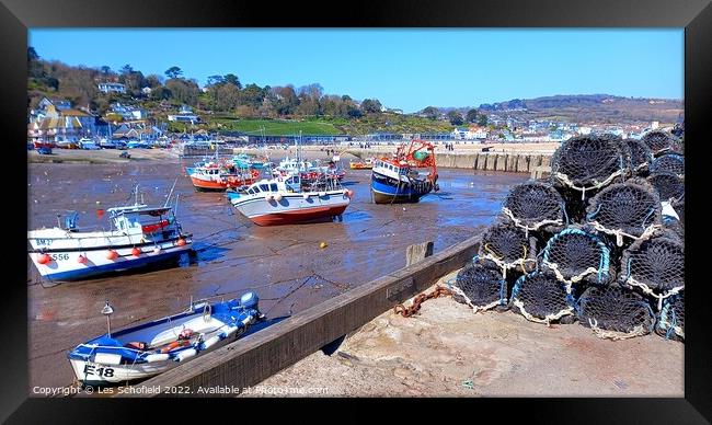 Lyme Regis Harbour dorset  Framed Print by Les Schofield