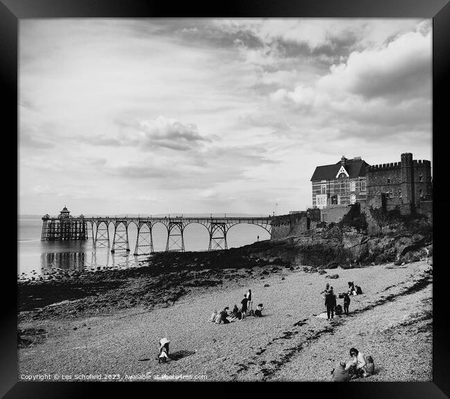 Clevedon pier Somerset  Framed Print by Les Schofield
