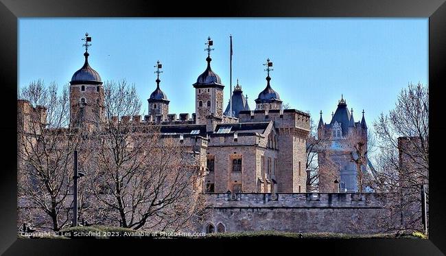 Majestic White Tower of London Framed Print by Les Schofield