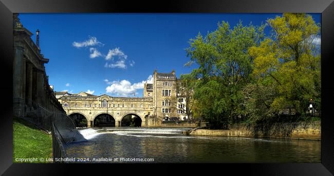 Pulteney Bridge bath Framed Print by Les Schofield