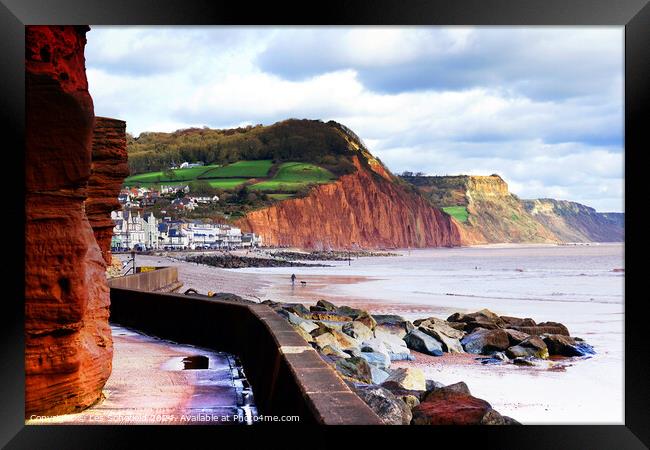 Sidmouth Cliff Walk Framed Print by Les Schofield