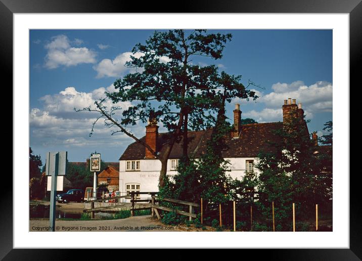 The Kings Arms Sandford Lock Oxfordshire 1960 Framed Mounted Print by Bygone Images