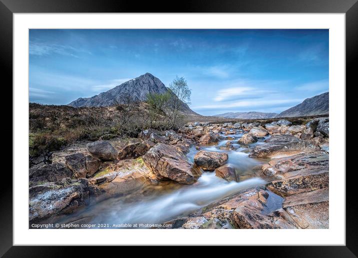 buachaille mountain Framed Mounted Print by stephen cooper
