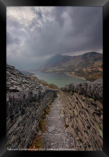 Outdoor mountain Framed Print by stephen cooper