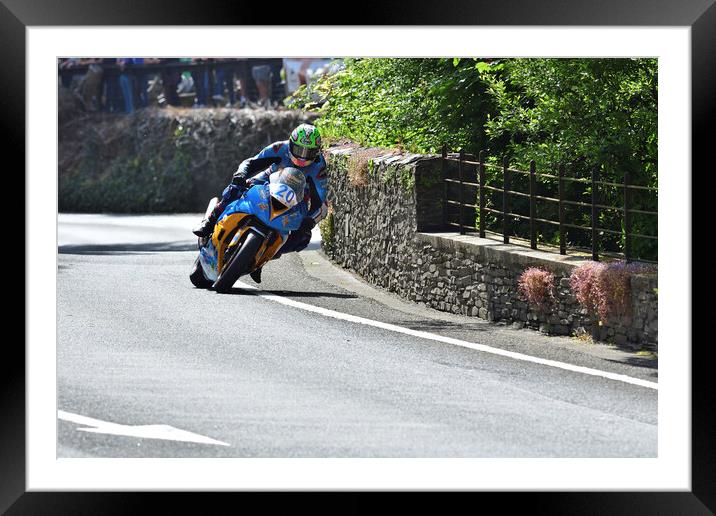 2022 IOM TT tourist trophy races, motorbikes, MotoGP, BSB, WSBK, Gas Monkey, UK England Framed Mounted Print by Russell Finney