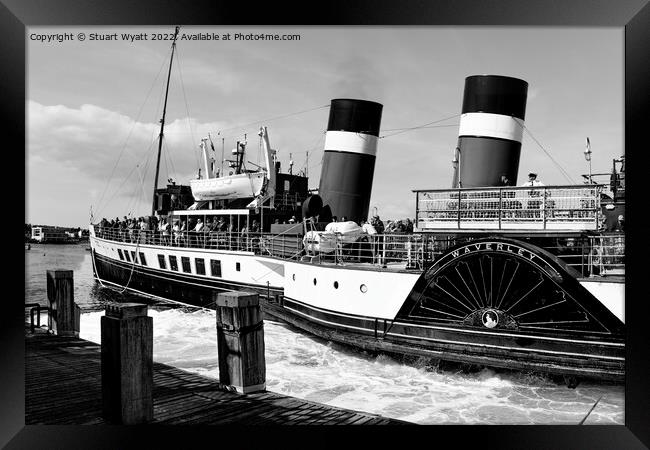 Swanage Pier: Paddle Steamer Waverley Framed Print by Stuart Wyatt