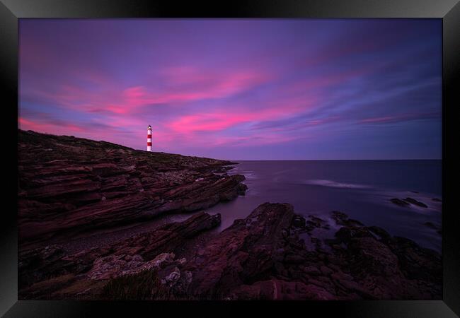 Sunset at Tarbatness Framed Print by Maxine Stevens