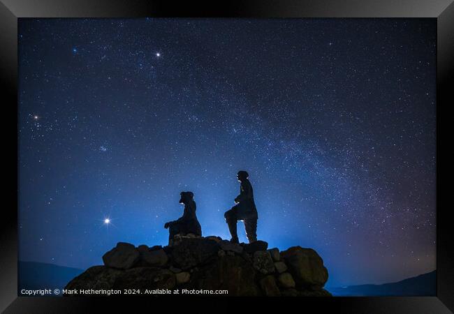 The Milky Way over the Collie and Mackenzie statue in Skye Framed Print by Mark Hetherington