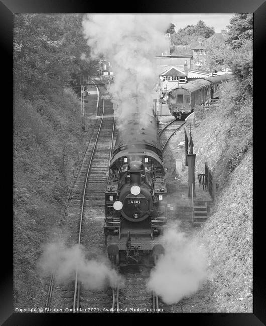 Engine 41312 pulls away from Alresford Station Framed Print by Stephen Coughlan