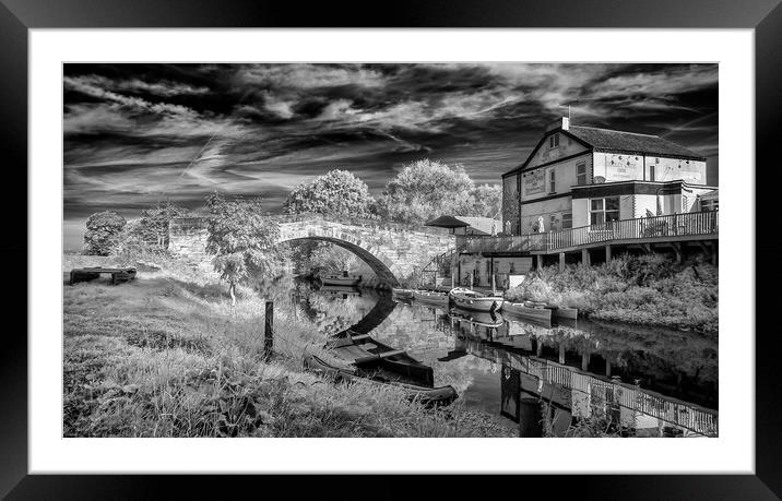 River Idle at Haxey Quays Framed Mounted Print by Brent Thompson