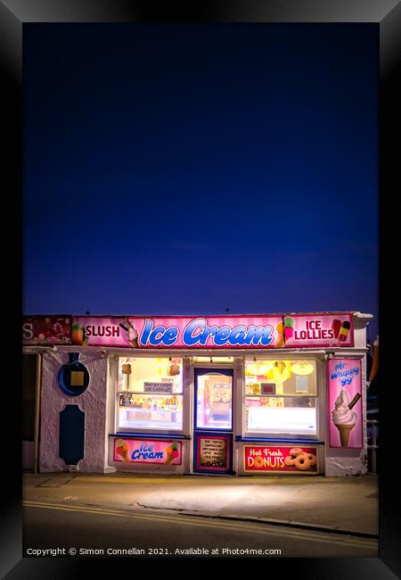 Ice Cream, Broadstairs Framed Print by Simon Connellan