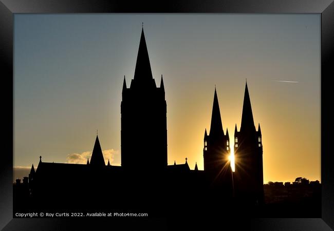 Twixt Spires Sunset. Framed Print by Roy Curtis