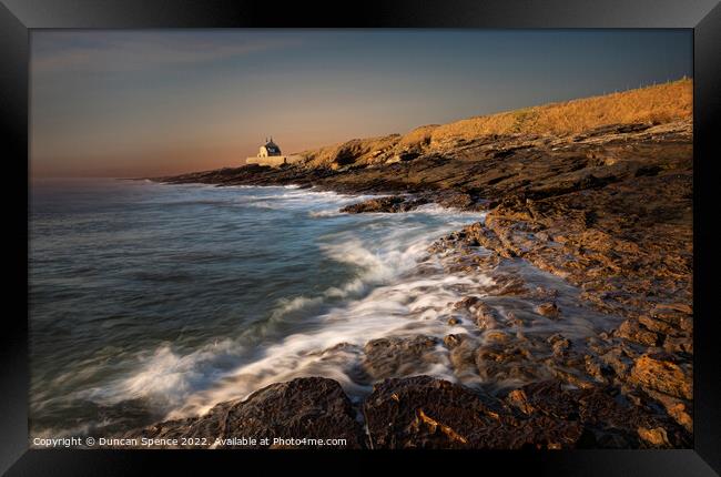 The Bathing House, Northumberland. Framed Print by Duncan Spence