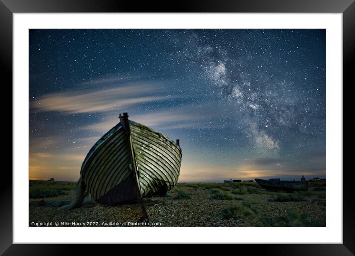 Awaiting the heavenly tide Framed Mounted Print by Mike Hardy