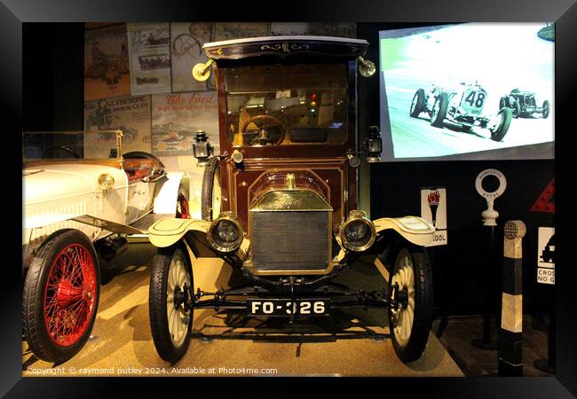 1914 Ford Model T Van at Beaulieu Car Museum. Framed Print by Ray Putley