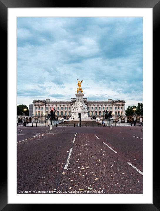 Buckingham Palace Framed Mounted Print by Benjamin Brewty