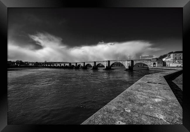 Berwick Bridge Framed Print by Steve Smith