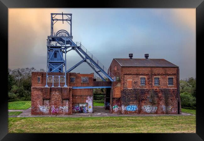 Barnsley Main Colliery Framed Print by Steve Smith