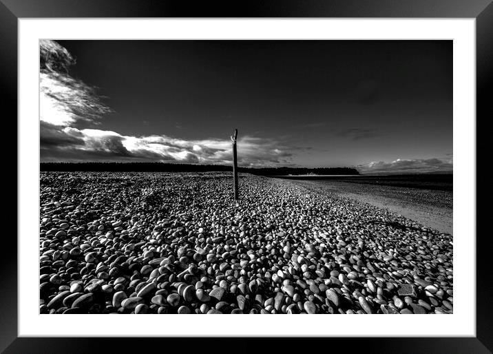 Findhorn Beach Framed Mounted Print by Steve Smith