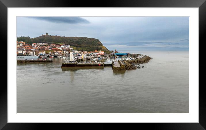 Scarborough Lighthouse Framed Mounted Print by Steve Smith
