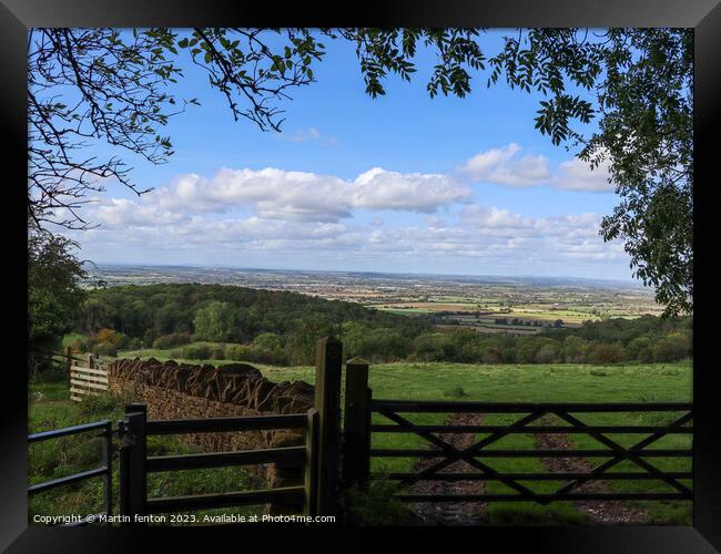 Dovers hill Cotswolds  Framed Print by Martin fenton