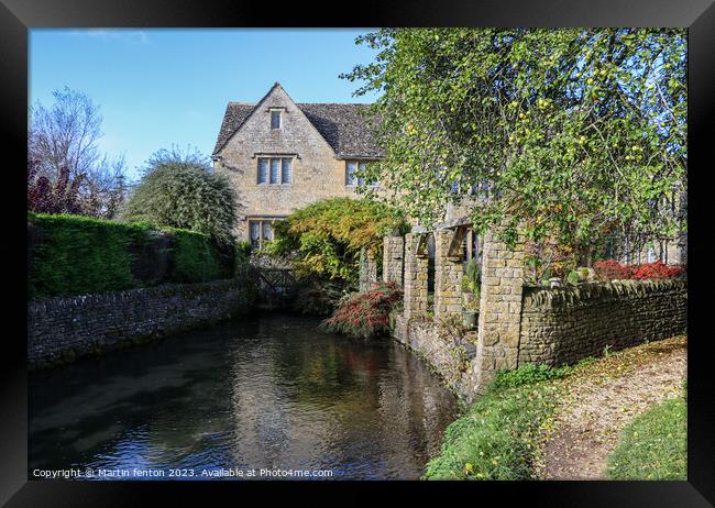 A secluded cottage in Bourton on the water Framed Print by Martin fenton
