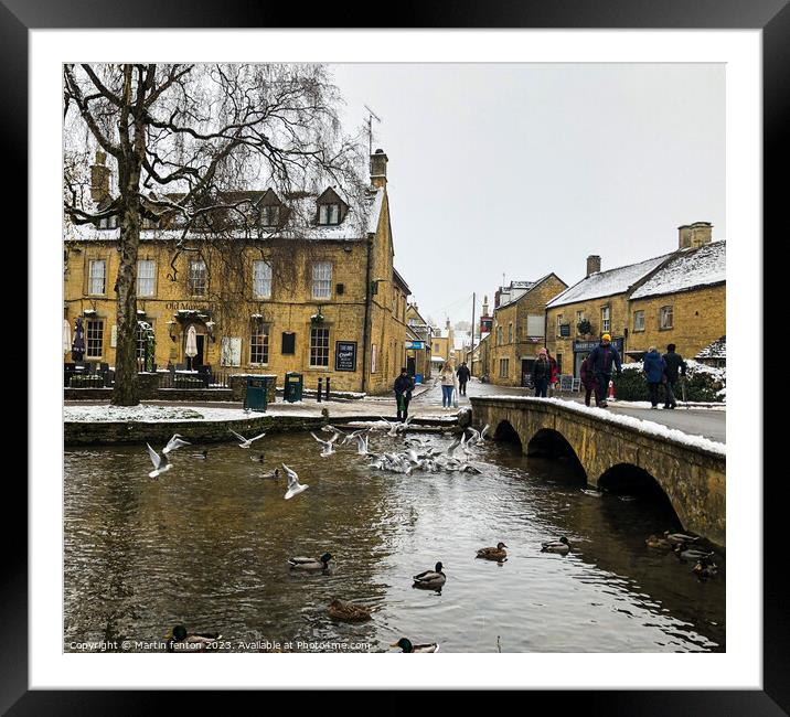 Seagulls in Bourton on the water Framed Mounted Print by Martin fenton