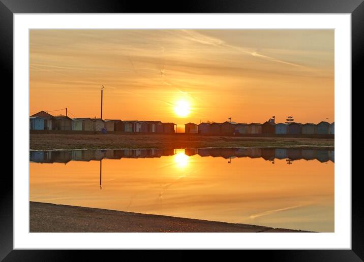 Sunrise over the tidal pool in Brightlingsea  Framed Mounted Print by Tony lopez