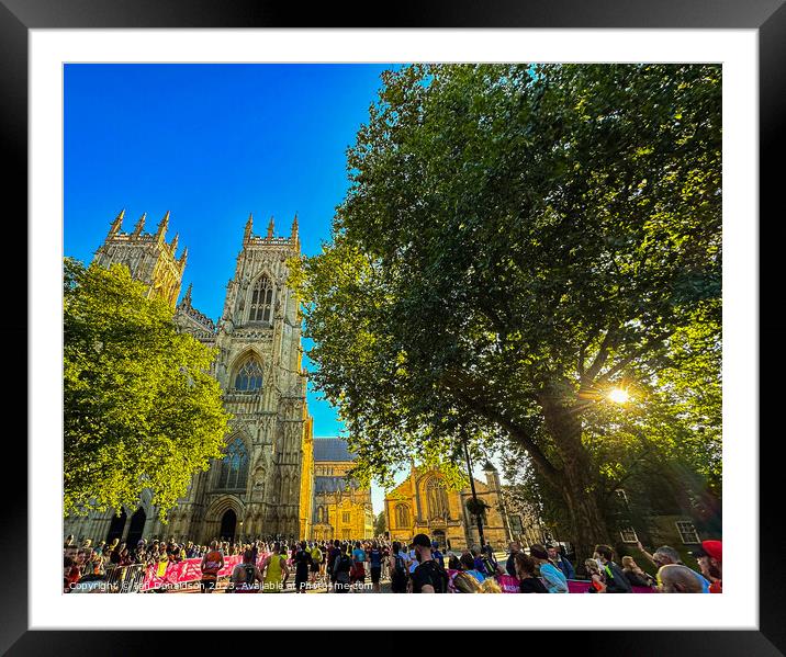 Yorkshire Marathon Framed Mounted Print by Ian Donaldson