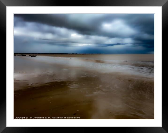 Fraisthorpe Beach Framed Mounted Print by Ian Donaldson