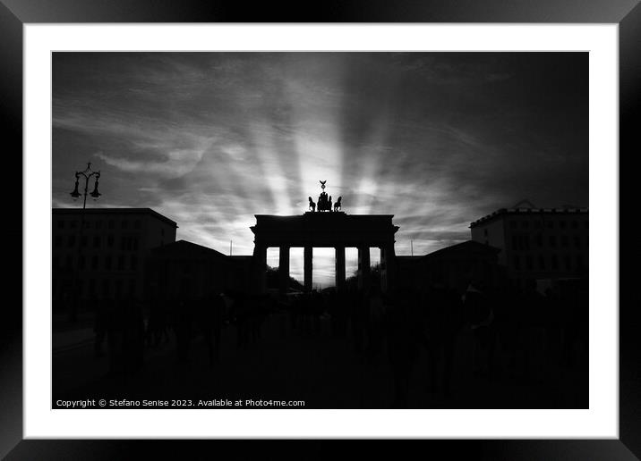 Brandenburger Tor - Berlin Germany Framed Mounted Print by Stefano Senise