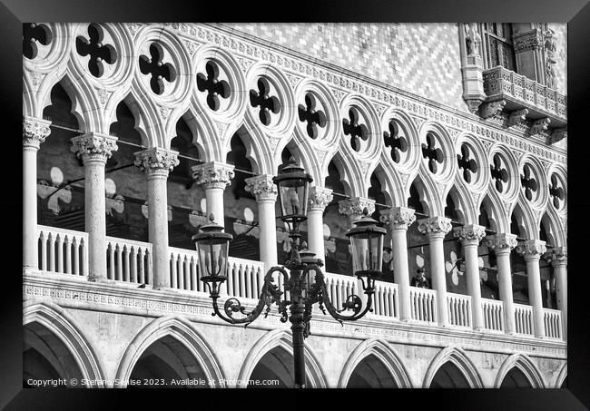 Venetian street lamp in front of the Ducal Palace Framed Print by Stefano Senise