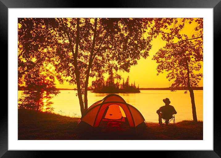 Leisurely Evening Framed Mounted Print by Dave Reede