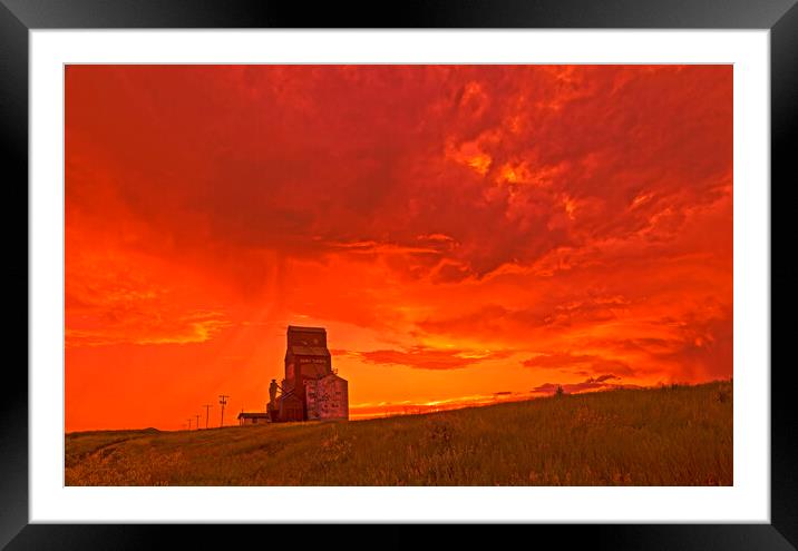 abandoned grain elevator and cumulonimbus cloud mass Framed Mounted Print by Dave Reede