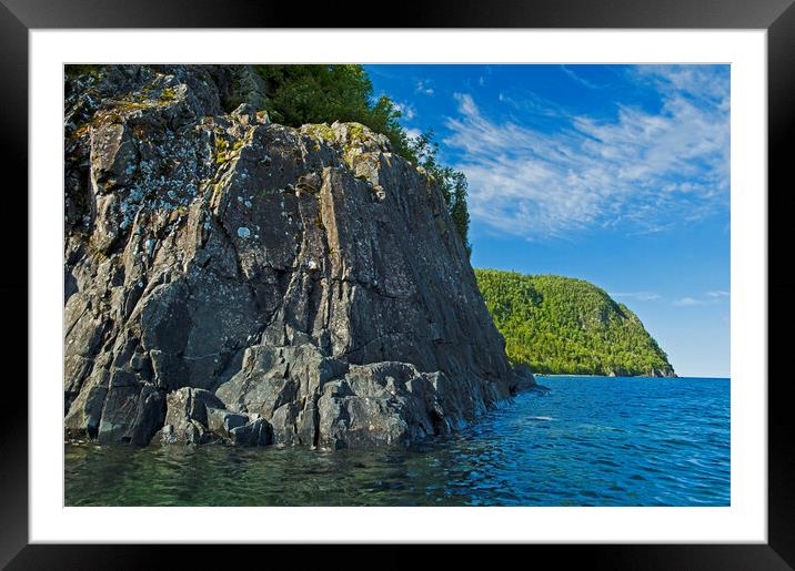 cliffs along Old Woman Bay Framed Mounted Print by Dave Reede