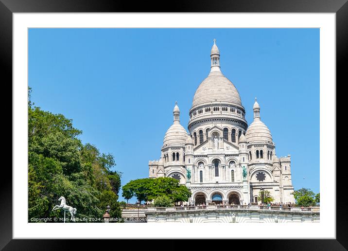 Sacré-Cœur, Paris Framed Mounted Print by Man And Life