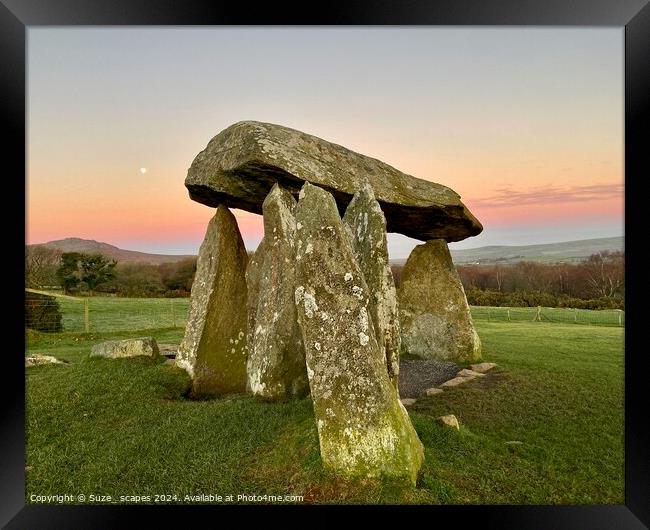 Sunrise at Pentre Ifan burial chamber, Pembrokeshire Framed Print by Suze_ scapes